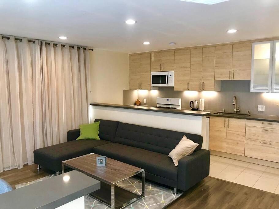 Private Modern Guesthouse With Backyard Лос-Анджелес Экстерьер фото